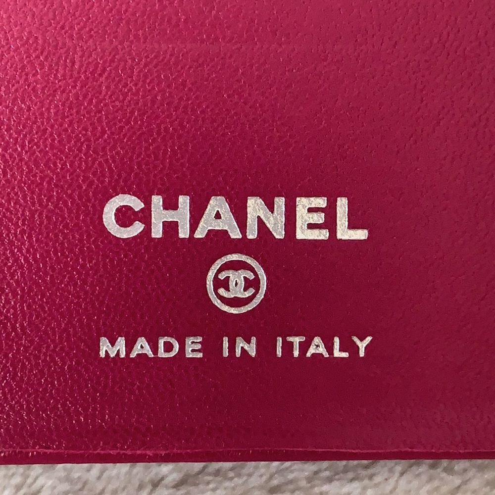 CHANEL Lambskin Quilted IPhone X XS Max Case - Picture 6 of 15